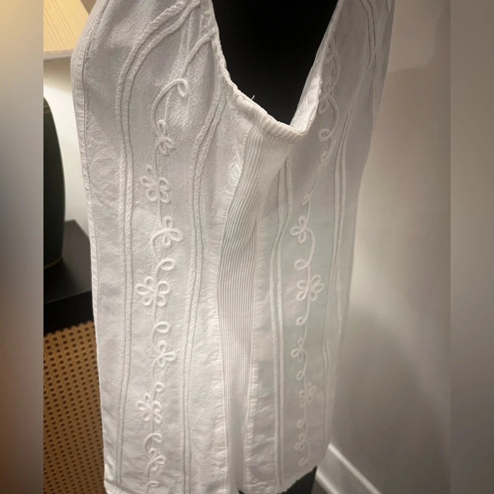 Scully White Floral Embroidered Blouse - Picture 3 of 15